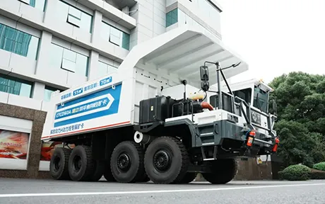 ¡Cubrimos múltiples áreas mineras! Los camiones mineros con motor FAW CA6DX3 se destacan entre la multitud.