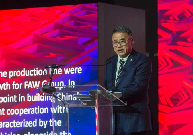 Lanzamiento del camión de servicio pesado FAWDE J7 en Sudáfrica | Expansión global de FAW