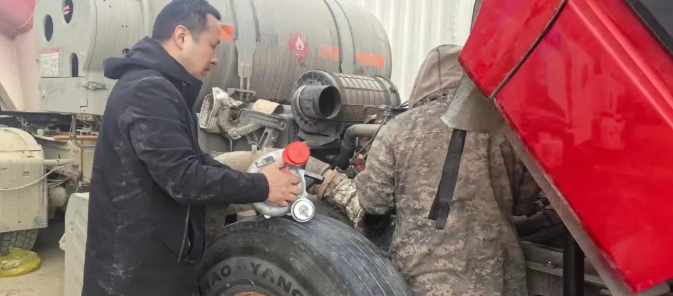 ¡A 3700 metros de altitud, 160 km de viaje! El servicio de rescate transfronterizo de FAWDE ofrece un servicio conmovedor.